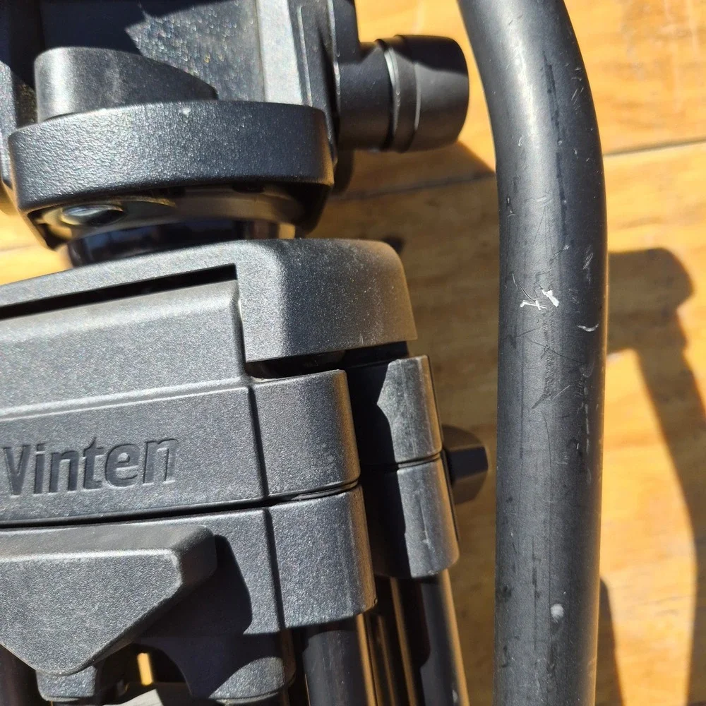 Vinten Protouch Pro 6 HDV Tripod Fluid Head Black C1120058 MISSING SPREADER.